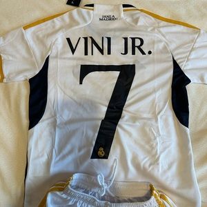 Real Madrid 2023 kids jersey shorts  kit Vinicius Junior Vinicius Jr  new